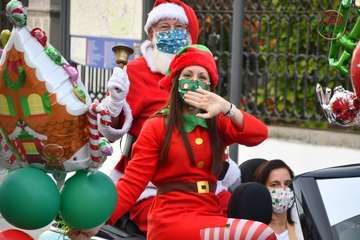 La caravana de Papá Noel inunda Telde de magia y alegría/Francisco Javier Santana.